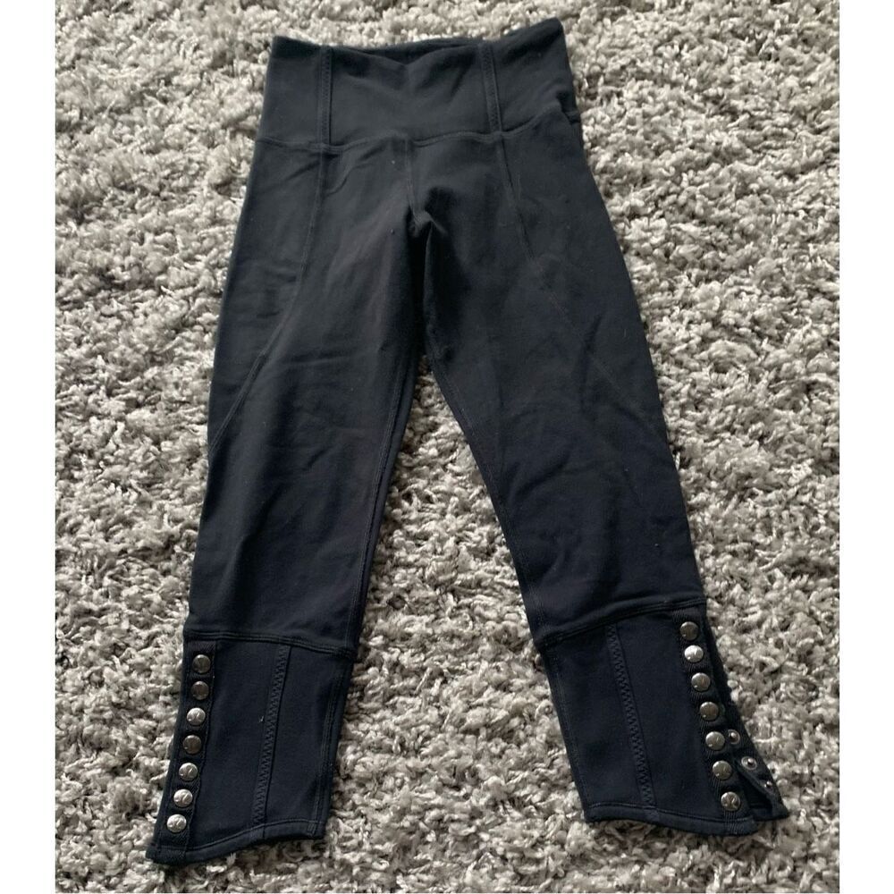 11 Lululemon Snap Me Up black Crop Capri LEGGINGS Pants sz 2 RARE